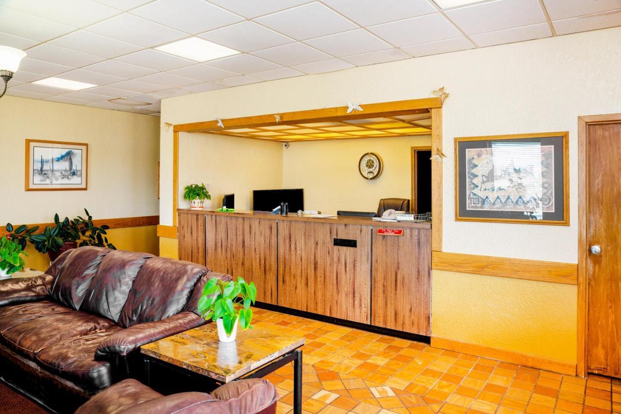 Oyo Hotel Guymon Ok Us-64 エクステリア 写真