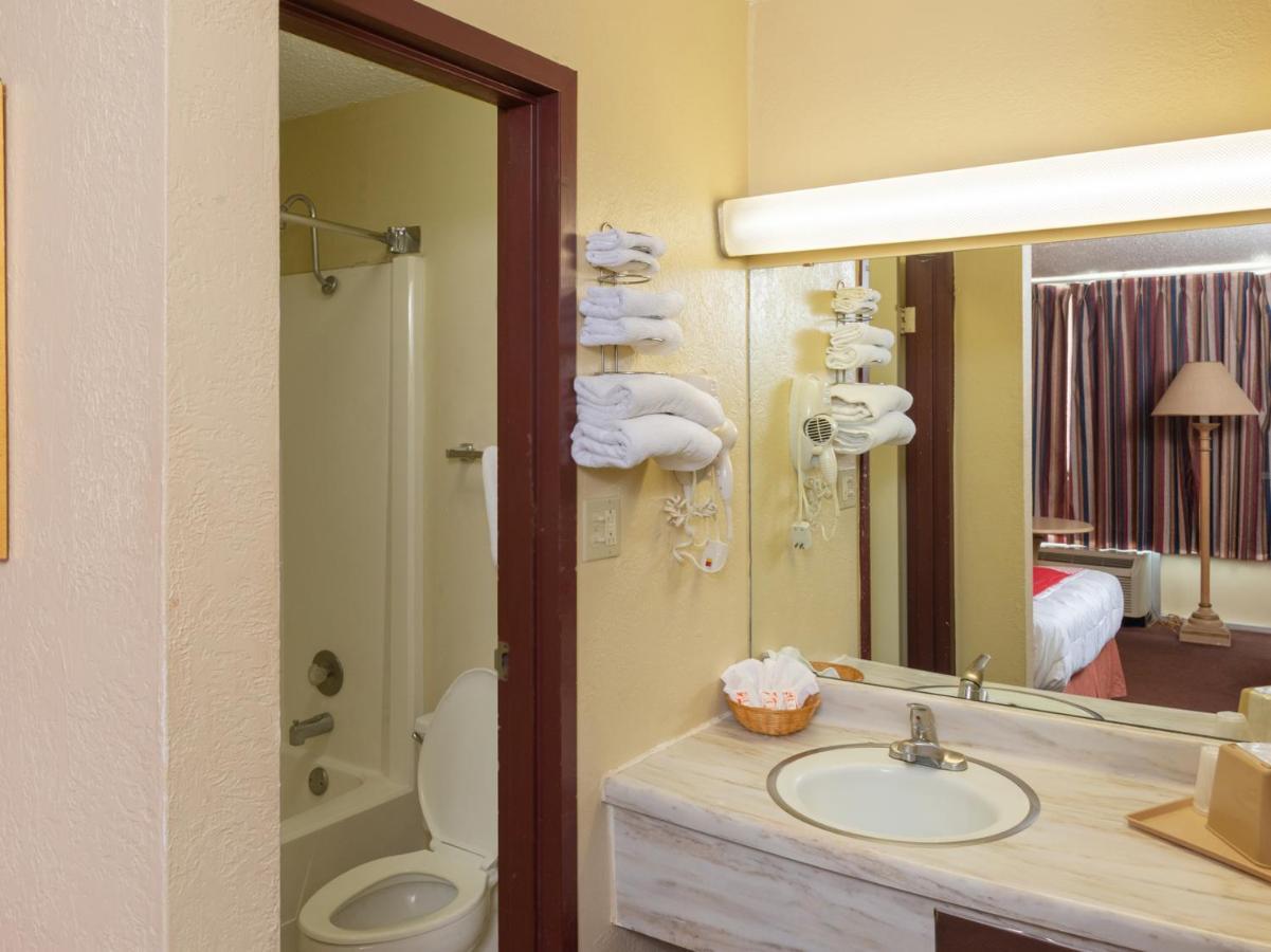 Oyo Hotel Guymon Ok Us-64 エクステリア 写真